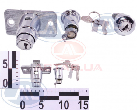 Замок багажника ВАЗ 2104 с ключами и личинками дверей